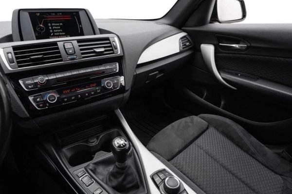 BMW 1er Serie
118D – Image 12